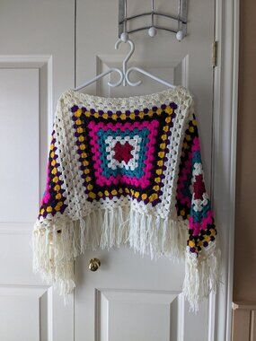 1970s Vintage Handmade Poncho